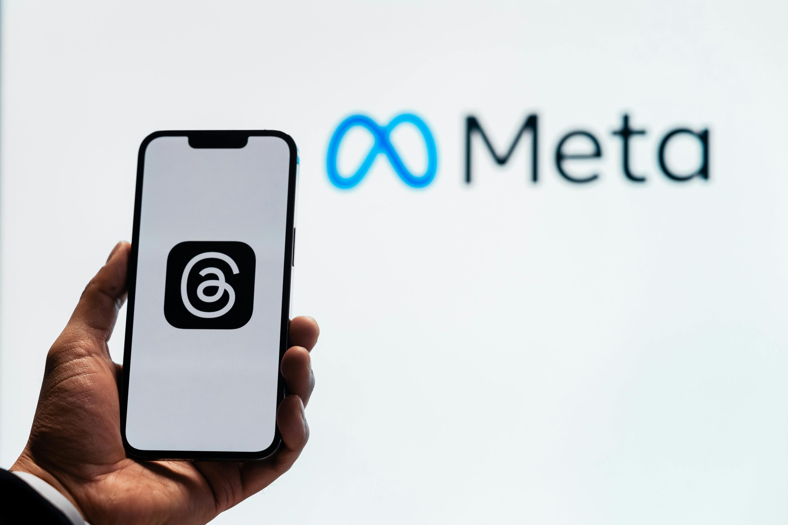 The Battle for AI Supremacy: OpenAI vs. Google vs. Meta vs. Amazon